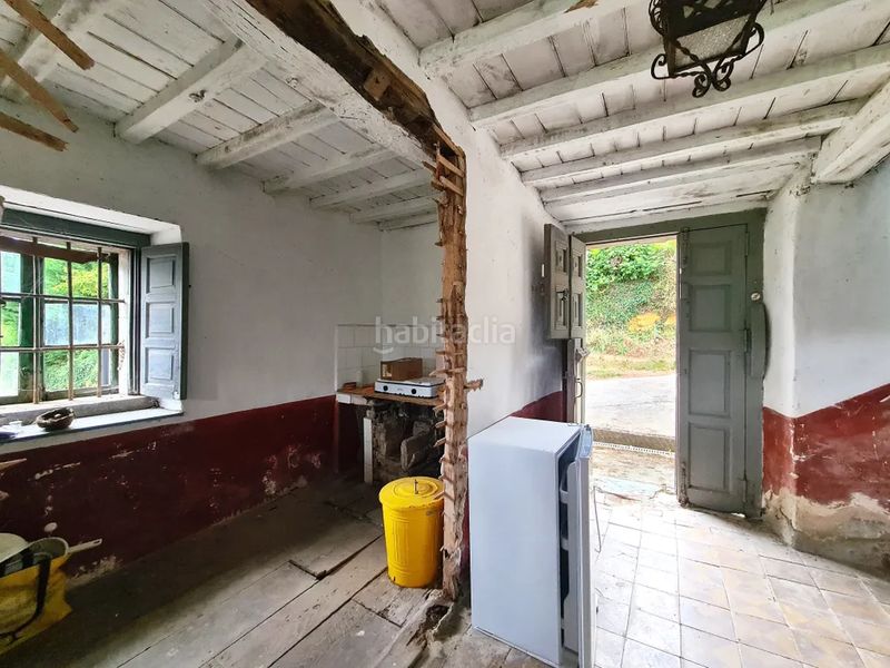 Foto a91e9f0c-b6b9-41fe-9c38-ceccba39b20c. Casa amb calefacció a Pravia