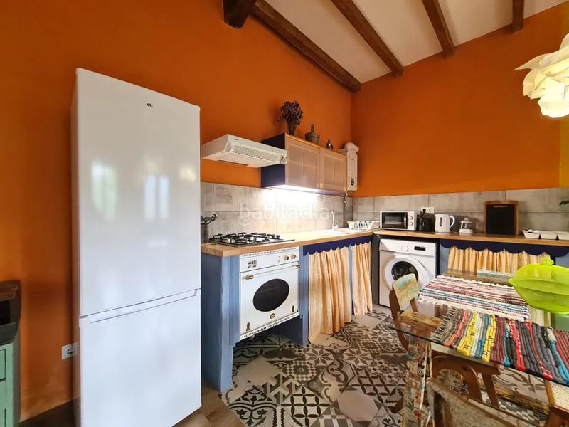 Foto e989212d-22e6-4bfb-8dbc-cfb07d409d27. Casa amb calefacció a Pravia