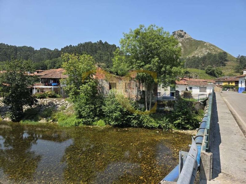 Foto 54d2a93f-3db4-43b6-a28e-7660ae21dd40. Casa amb aparcament a Vibaña-Ardisana-Caldueño Llanes