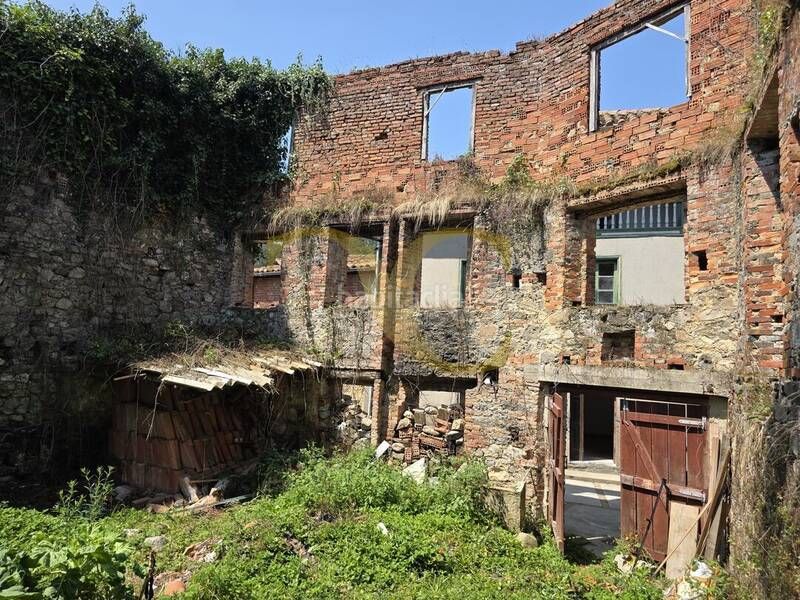 Foto 73a38e74-c53e-49ec-bf82-ee95bce55890. Casa amb aparcament a Vibaña-Ardisana-Caldueño Llanes