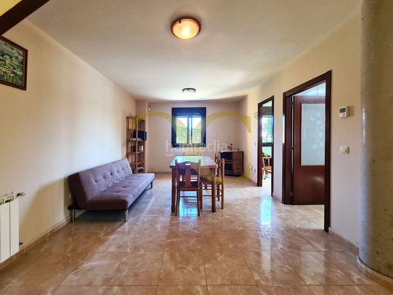 Foto 1a4eda32-88b7-441d-88cb-5408e22f3297. Casa amb calefacció aparcament a El Carbayedo - El Quirinal Avilés