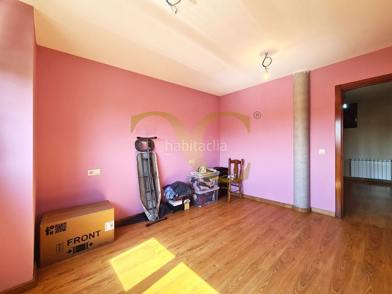 Foto 815fd0a6-91ba-44fd-b8d7-2ad55b3e236d. Casa amb calefacció aparcament a El Carbayedo - El Quirinal Avilés
