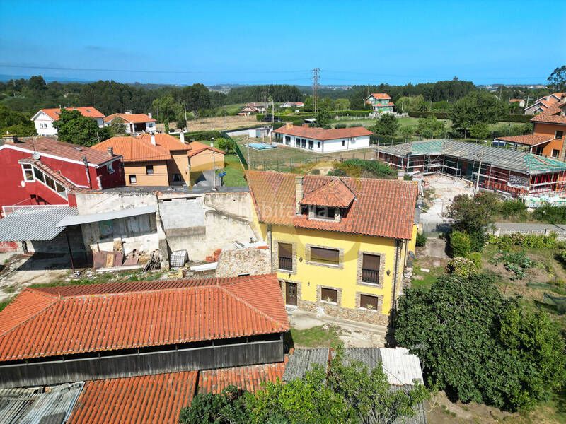 Foto 8db0d485-2106-460c-a504-d491aeac8625. Casa amb calefacció aparcament a El Carbayedo - El Quirinal Avilés