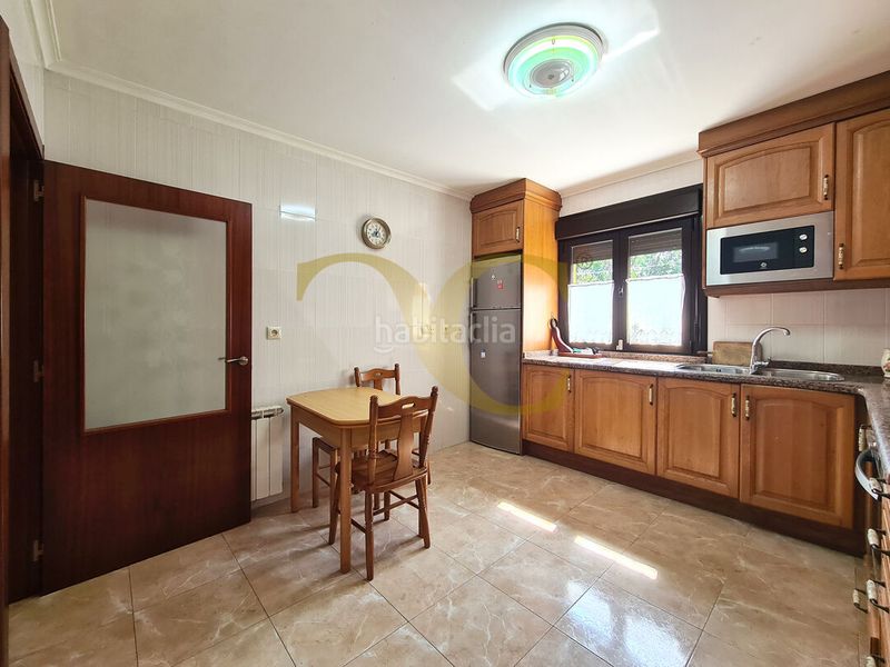 Foto da2e020d-0795-4935-829d-0d29c6d27840. Casa amb calefacció aparcament a El Carbayedo - El Quirinal Avilés