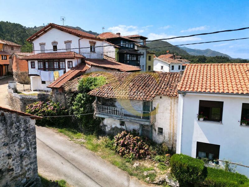 Foto e5473bcd-8388-486e-bff9-e4184286eed2. Casa a Ribadesella