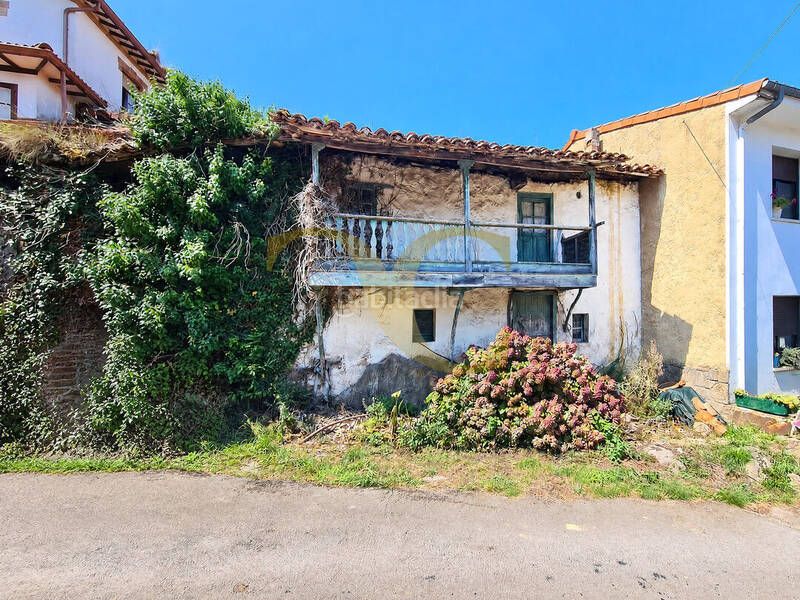 Foto fcfab0ce-3c0a-4926-94eb-562b2af2a60a. Casa a Ribadesella