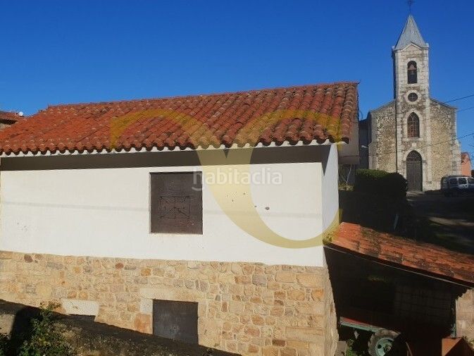 Foto e3f872d3-ffa4-43d3-90ca-e1e64d5fa5f5. Casa amb aparcament a Vidiago-Pendueles-Tresgrandras Llanes