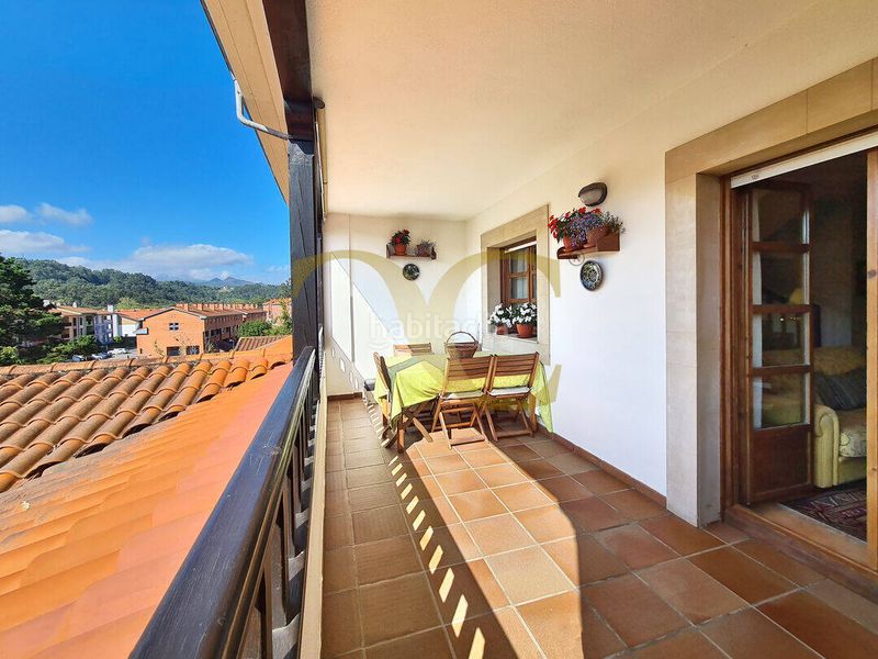 Foto 5ad73d31-506b-4c1e-84c0-50fd3f35cce0. Casa adosada adosado en sellamar, junto a santa marina, con terraza y garaje. en Ribadesella