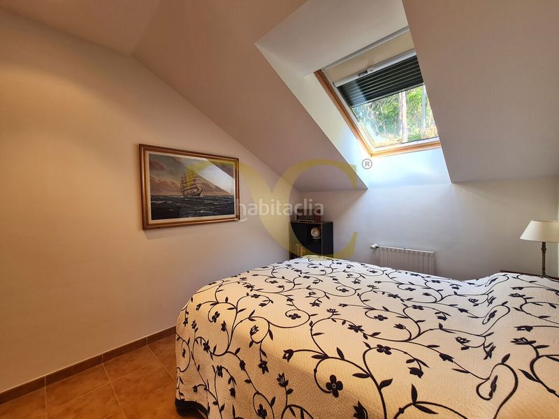 Foto ef64ec50-7734-481b-93c1-3227f747cba5. Casa adosada adosado en sellamar, junto a santa marina, con terraza y garaje. en Ribadesella