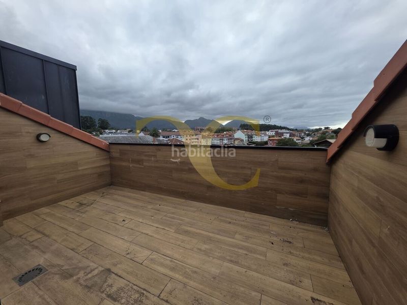 Foto d6d08423-66e0-4be1-a4a1-8bc9fb52dbf2. Àtic amb calefacció aparcament piscina a Llanes pueblo Llanes