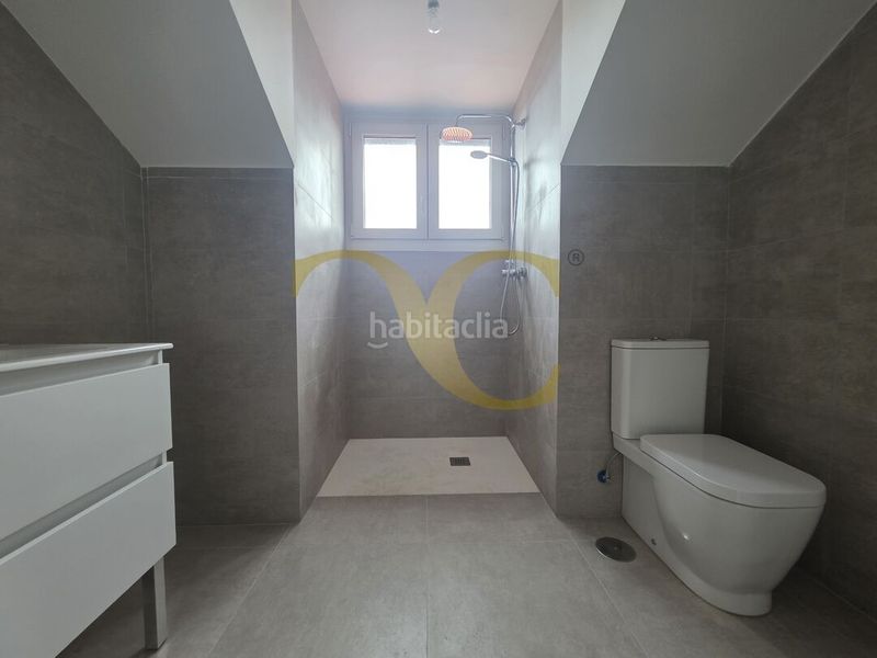 Foto f5a7f129-e927-4e65-b9cd-196ba109c40d. Àtic amb calefacció aparcament piscina a Llanes pueblo Llanes