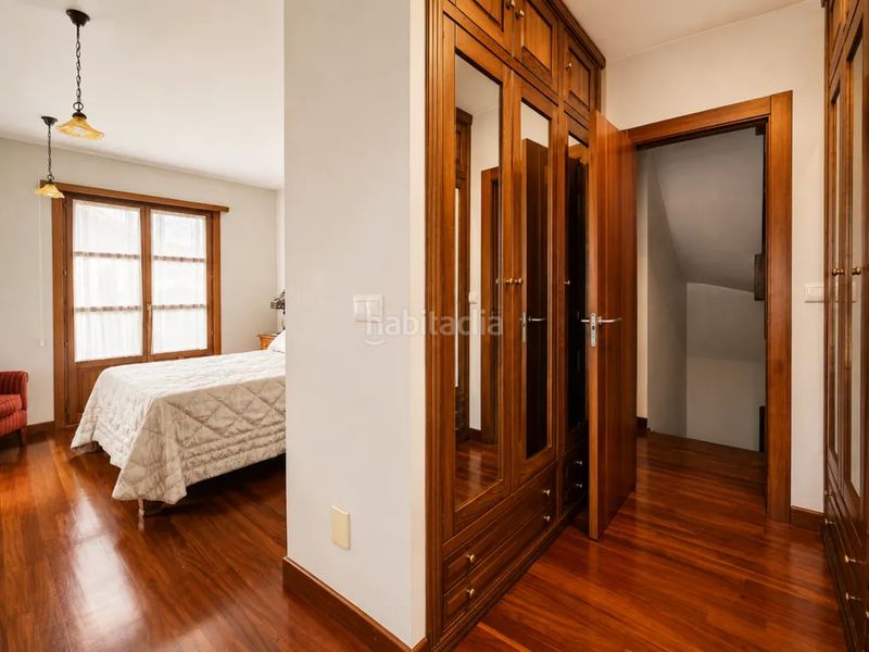 Foto b7de375c-979d-4c0d-aebf-8189c32f83b6. Casa amb calefacció aparcament a Ribadedeva