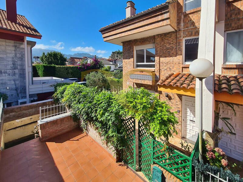 Foto fd514651-892d-4531-882f-7f3ed6c86a66. Casa amb calefacció aparcament a Ribadesella