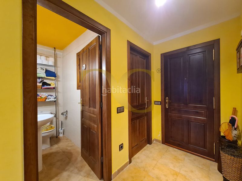 Foto 16096d03-a151-45b6-8bb4-630a8bd6f14d. Casa adosada adosado en sellamar, junto a santa marina, con terraza y garaje. en Ribadesella