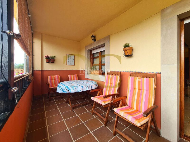 Foto 7c25c0f3-249a-4e4e-872e-863db4e22674. Casa adosada adosado en sellamar, junto a santa marina, con terraza y garaje. en Ribadesella