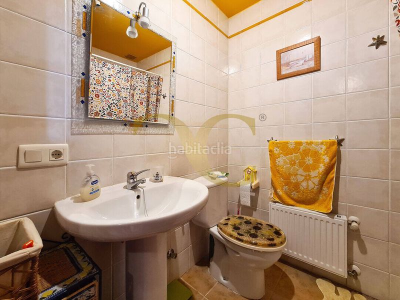 Foto ba090e8d-6614-455b-aec2-d9a7225e1cb3. Casa adosada adosado en sellamar, junto a santa marina, con terraza y garaje. en Ribadesella