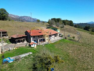 Casa a schiera  Mones. Encantadora propiedad de piedra con arquitectura tradicional ast