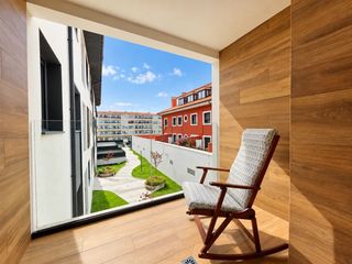 Flat  Avenida méxico. Piso seminuevo con terraza, plaza de garaje y trastero en llanes