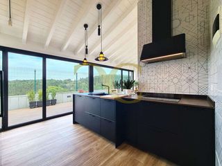 House  Ardines. Espectacular chalet reformado en ardines con vistas panorámicas