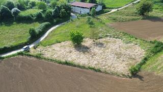 Terreno residencial en Barrio caviedes 121