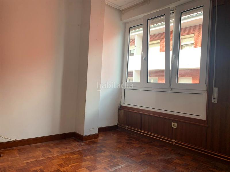 Foto 5ea2ad35-fe2b-47a3-9acf-3dca0de7521e. Piso en travesía juan de herrera 4 piso con vistas únicas en el centro de la villa en San Vicente de la Barquera