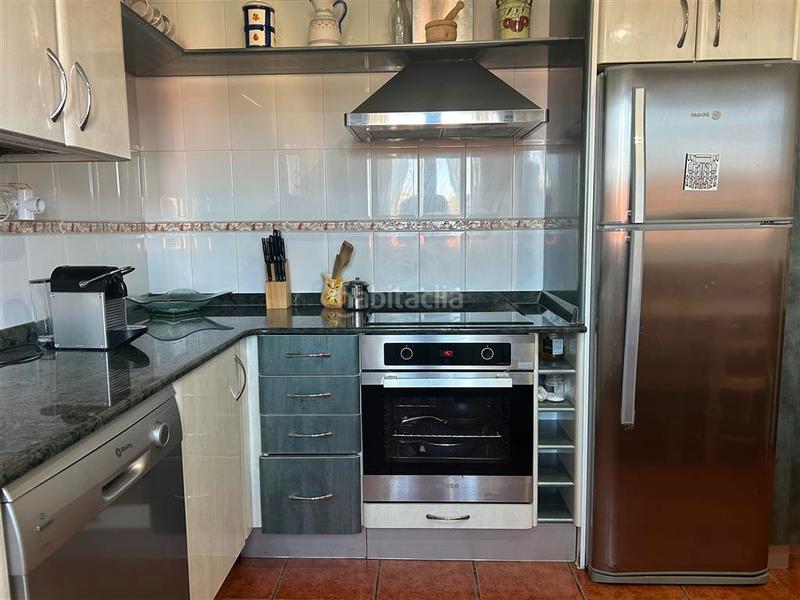 Foto 40fd31df-cdec-415d-bfeb-a89f3d6d5499. Casa pareada en barrio arco 29 casa pareada junto a la palya en Val de San Vicente