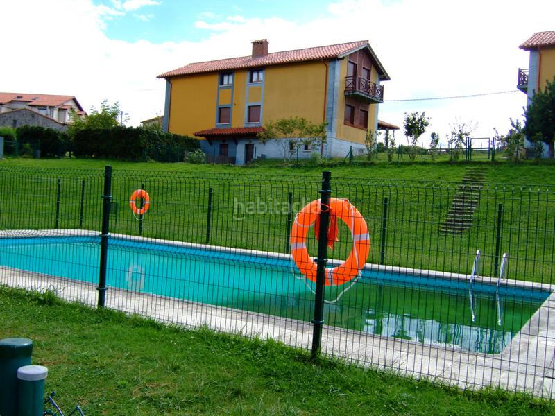 Foto 42ae050a-af45-4a7b-986f-3ac25803febd. Casa pareada en barrio arco 29 casa pareada junto a la palya en Val de San Vicente