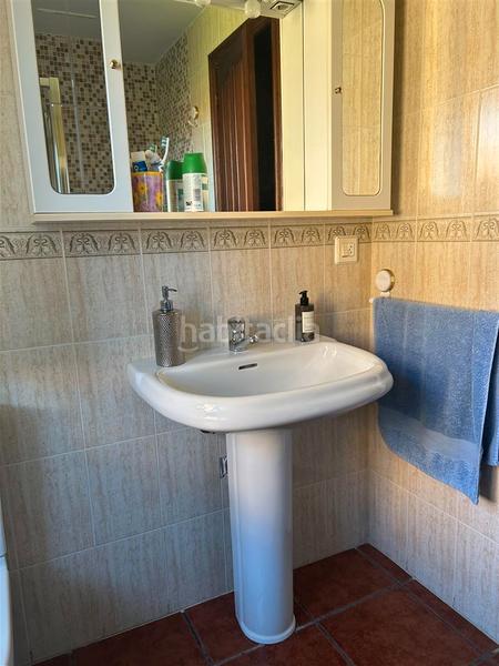 Foto 5c07f6da-32d9-433a-b3b4-0a1ee97b61f6. Casa pareada en barrio arco 29 casa pareada junto a la palya en Val de San Vicente