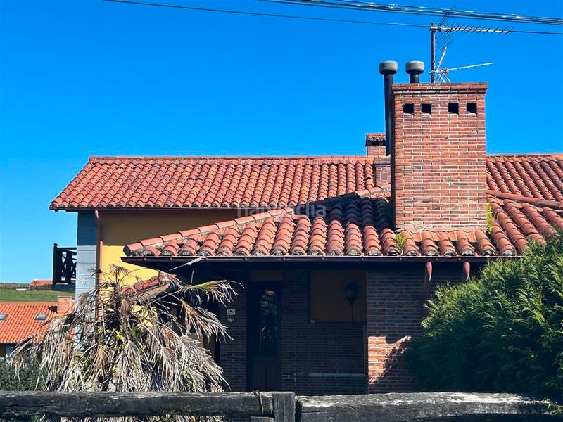 Foto b4351f59-b43e-46de-b612-fd6df3f1689d. Casa pareada en barrio arco 29 casa pareada junto a la palya en Val de San Vicente