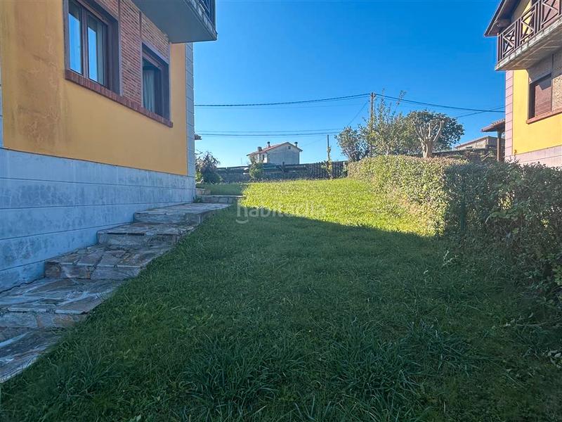 Foto b46eb4a9-2381-4fbe-97a4-fcc367b74918. Casa pareada en barrio arco 29 casa pareada junto a la palya en Val de San Vicente