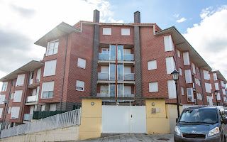 Pis a Calle río saja 24. Piso ascensor y trastero