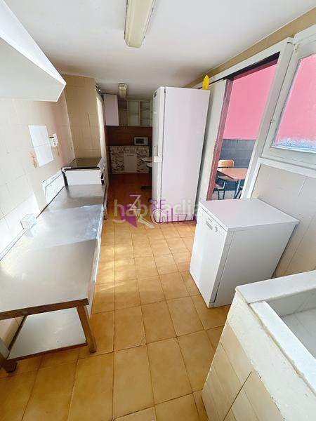 Foto a0bc7ec3-5a05-4ec6-ae1b-d610a88da7a6. Local comercial a Abadiño