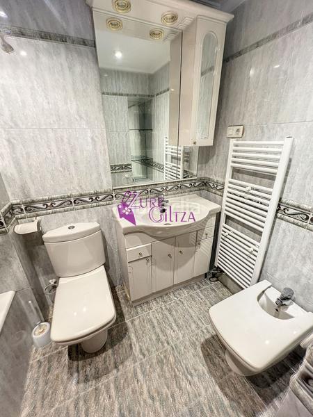 Foto e81b31b0-7d5a-47b3-a48c-4e14b60711b7. Piso amplio piso , 95 m, 2 aseos, calefacción individual, amueblado y con patio privado. ideal para tu nueva vida! en Durango