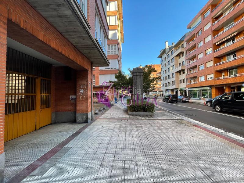 Foto 9b417f0f-b660-4457-a83f-22da97cb0424. Parking voiture dans Durango