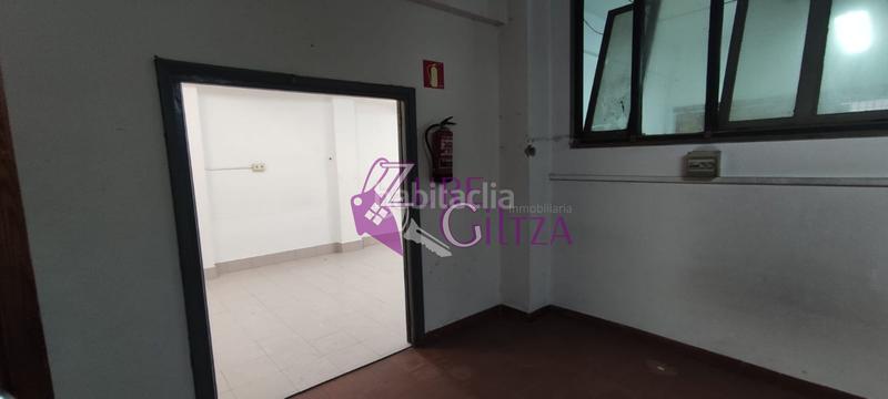 Foto 0b9052e6-c0c8-49c5-bee2-22f27c4c093f. Lloguer local comercial a Durango