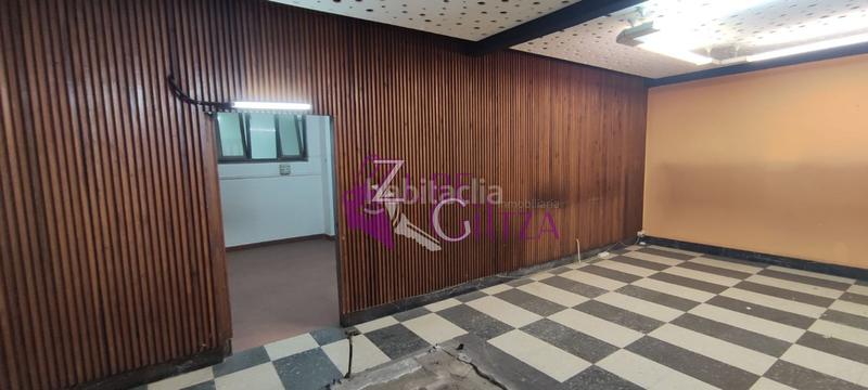 Foto 7077da60-d379-4201-af37-79c54eea8be2. Lloguer local comercial a Durango