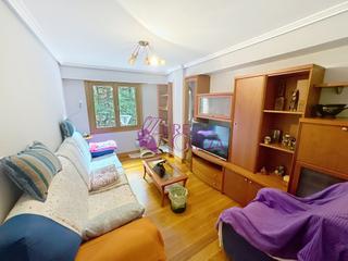 Pis a Ermua. Piso reformado en ermua con materiales nobles, 3 dormitorios, 1