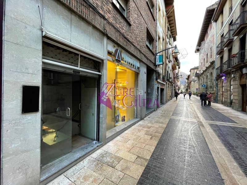 Foto 0e643fec-b2ac-4bc4-99a2-d747eef3e405. Lloguer local comercial a Durango