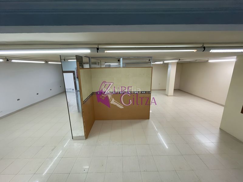 Foto 144af24b-ccef-44bc-b662-9ac0f57aabc5. Lloguer local comercial a Durango