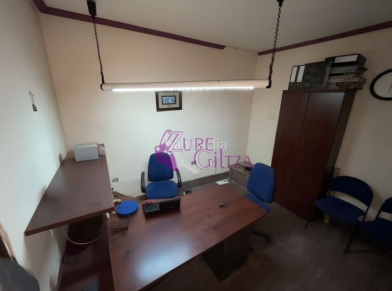 Foto a6137987-b4d7-4f50-91a1-fcd327c8c158. Lloguer local comercial a Durango