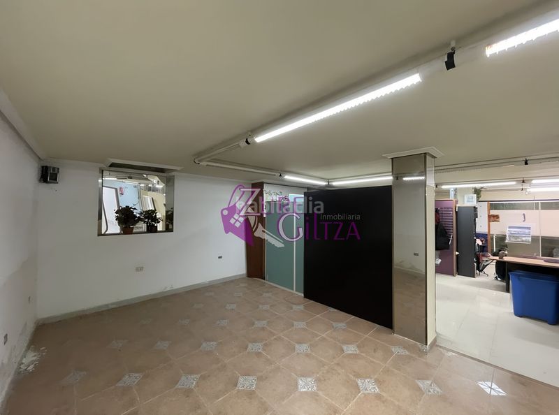 Foto d4a70822-6bac-4521-aacc-dc0892bd32d4. Lloguer local comercial a Durango