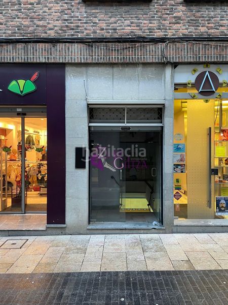 Foto e2ebdee7-9e21-4bc9-9cfd-755f713d46fb. Lloguer local comercial a Durango