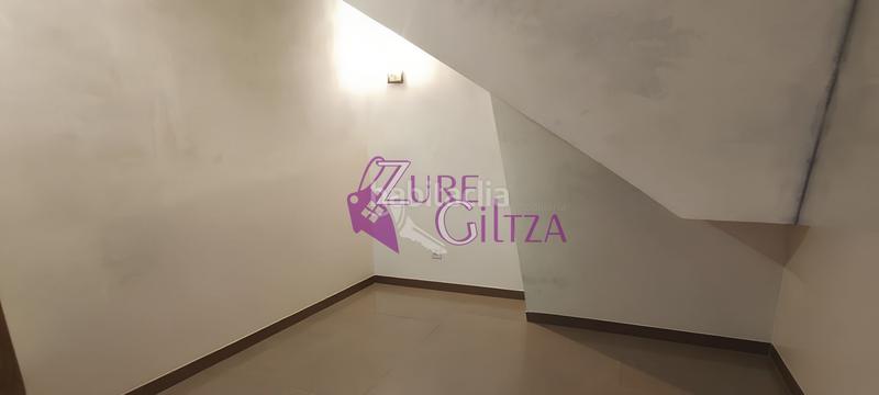 Foto 2293fded-90d9-45c2-b10f-a08da3a742d0. Lloguer local comercial a Durango