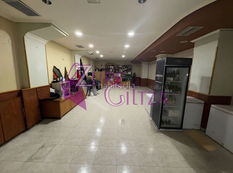 Foto e98c92e4-e844-4593-ae06-57e6a1ed2dbb. Lloguer local comercial a Durango