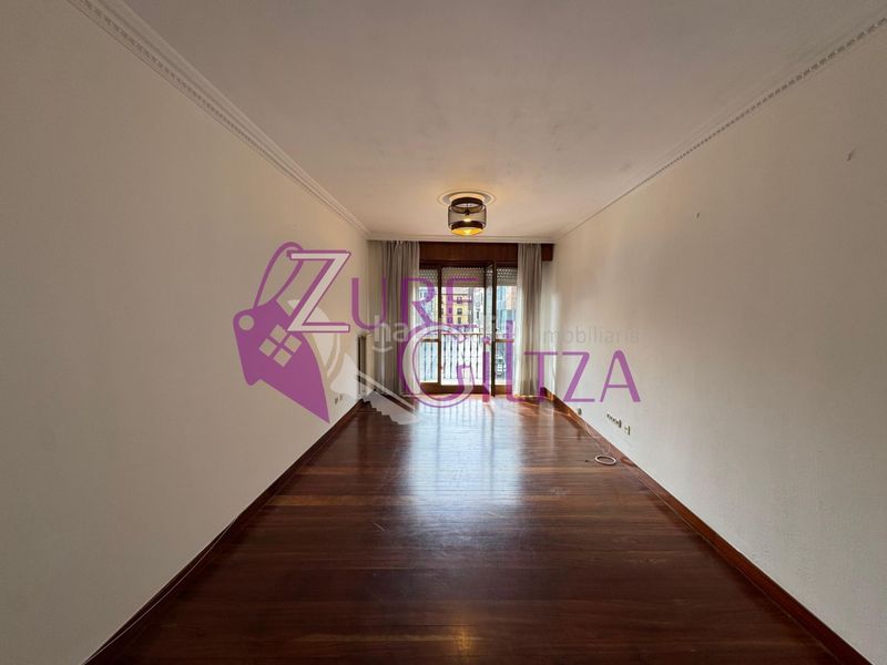 Foto b8df6756-e49b-4989-858d-12af40ddc723. Lloguer pis amb calefacció a Durango