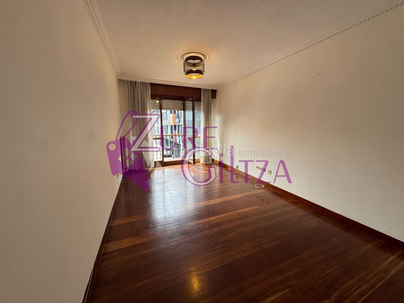 Foto d35bd4ec-e36a-49c4-bb8b-1baa706c2a13. Lloguer pis amb calefacció a Durango