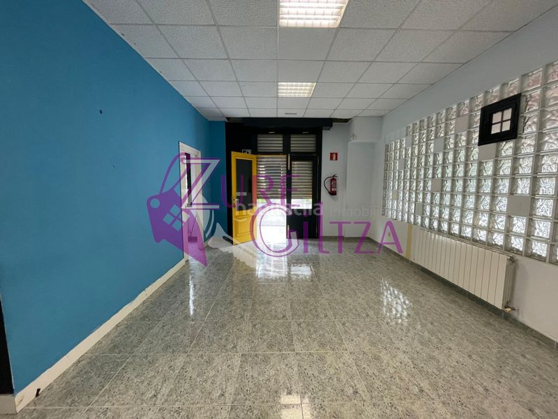 Foto 5067e52e-19a6-46e8-94a2-b0a8f907022f. Lloguer local comercial a Durango
