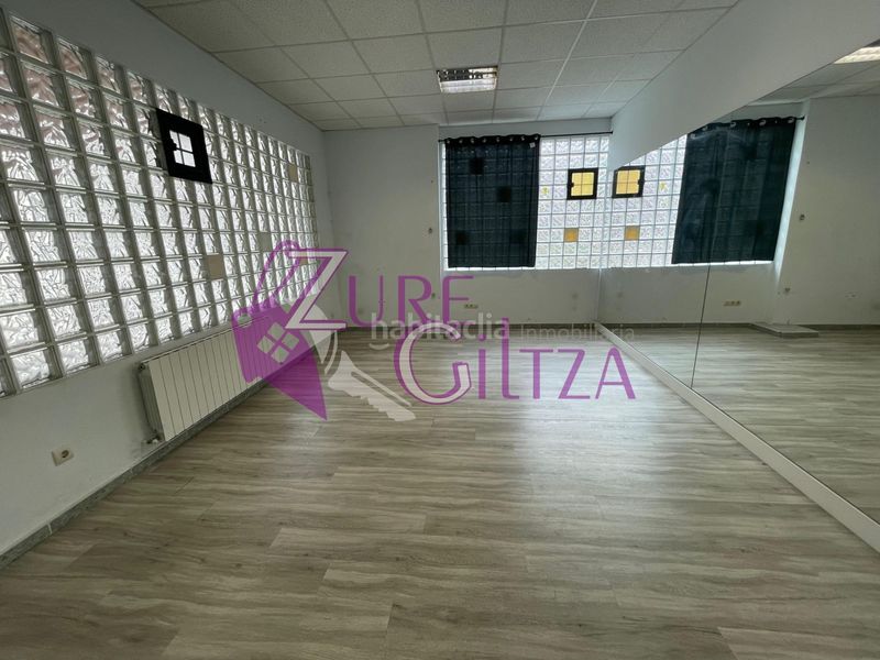 Foto 61f43504-75f6-41d5-8829-20f6bdaddcc5. Lloguer local comercial a Durango