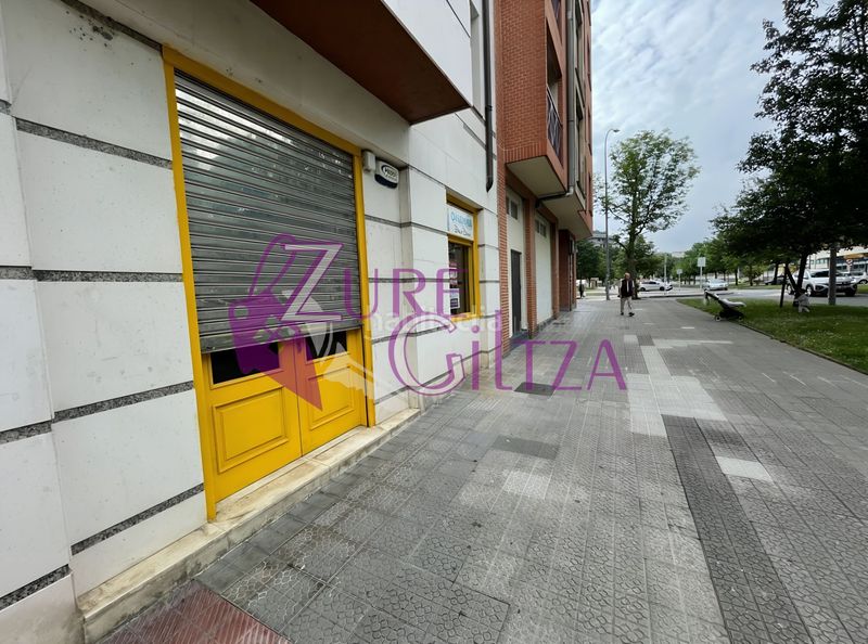Foto c8edb5f2-5954-4b91-b593-e017434f6dc9. Lloguer local comercial a Durango