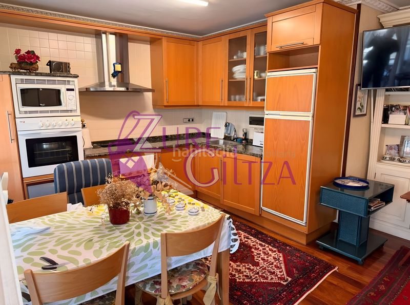 Foto 9b83e92d-d076-4c4c-af7f-ea387aacbd81. Location appartement avec chauffage piscine dans Centro Laredo